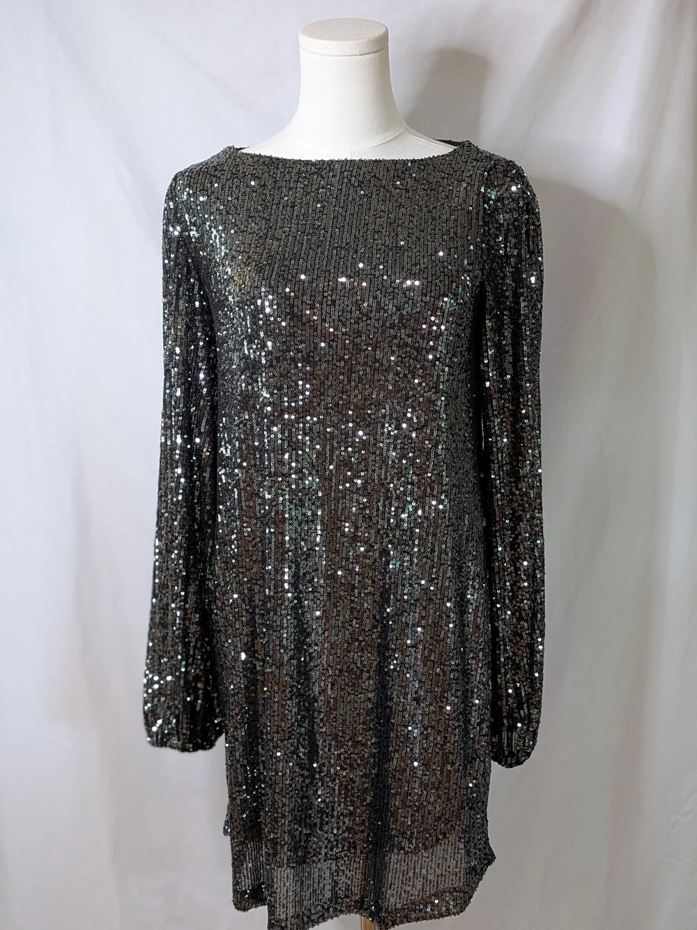 Steve Madden Metallic Black Sequin Long-Sleeve Shift Dress Small NWT - Picture 2 of 9